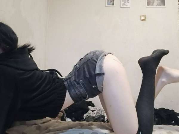 Сливы студенток и няшек 18+ тг